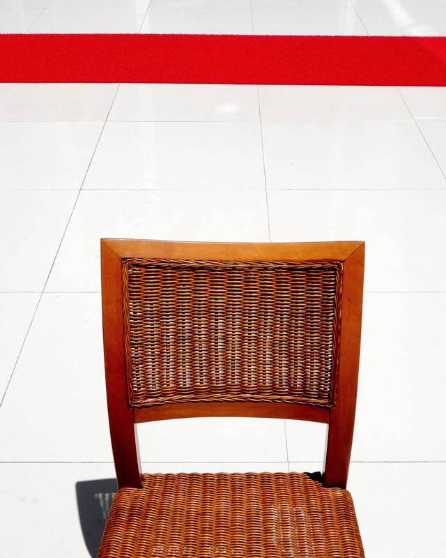 Три цвета: Красный