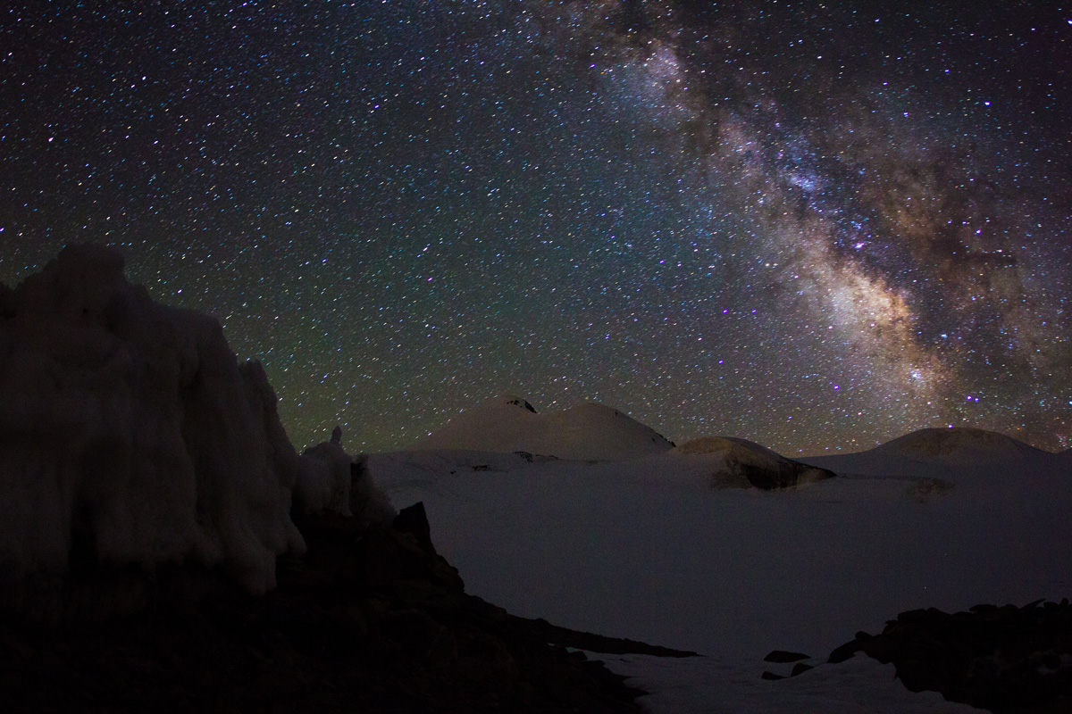 Ночной Казбек