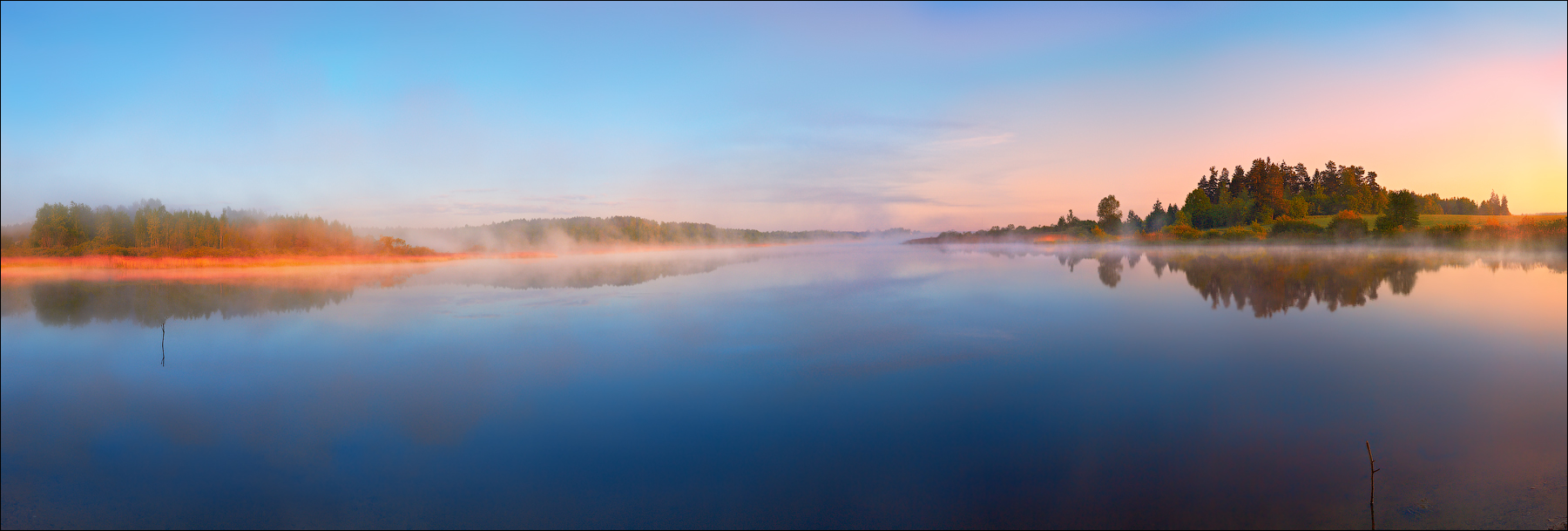 Рассвет и река