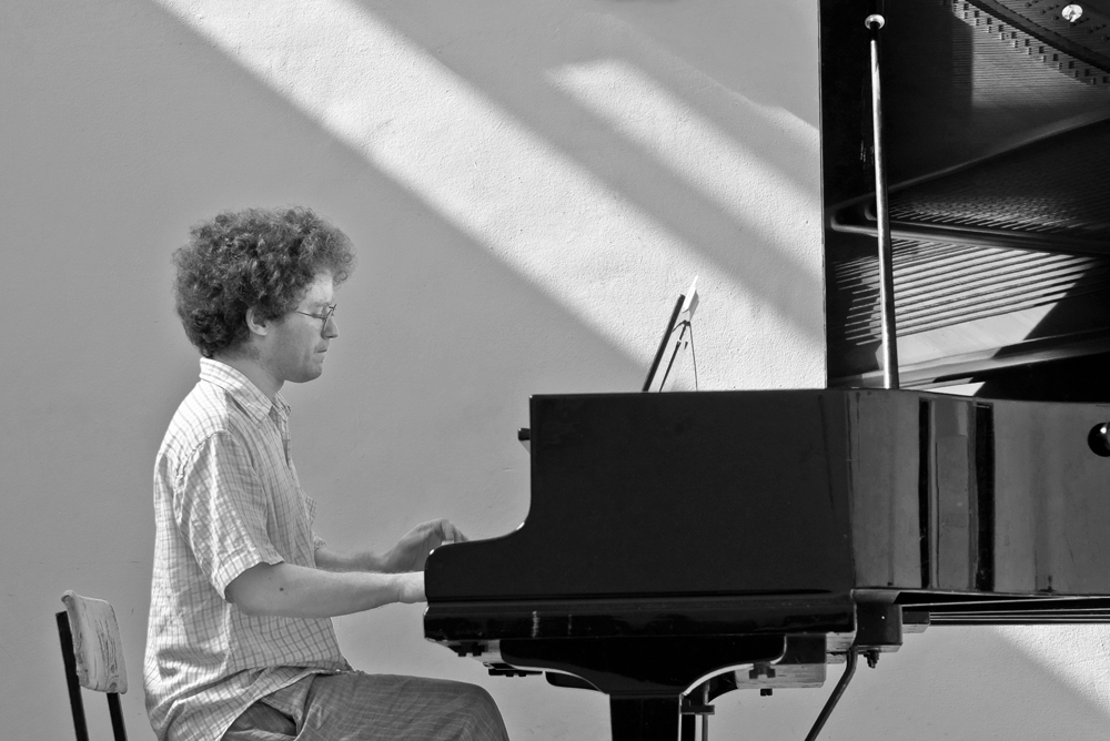 Тени исчезают в полдень