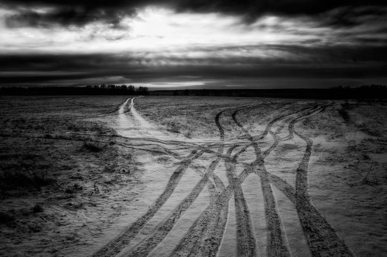 Один путь верный - к свету....