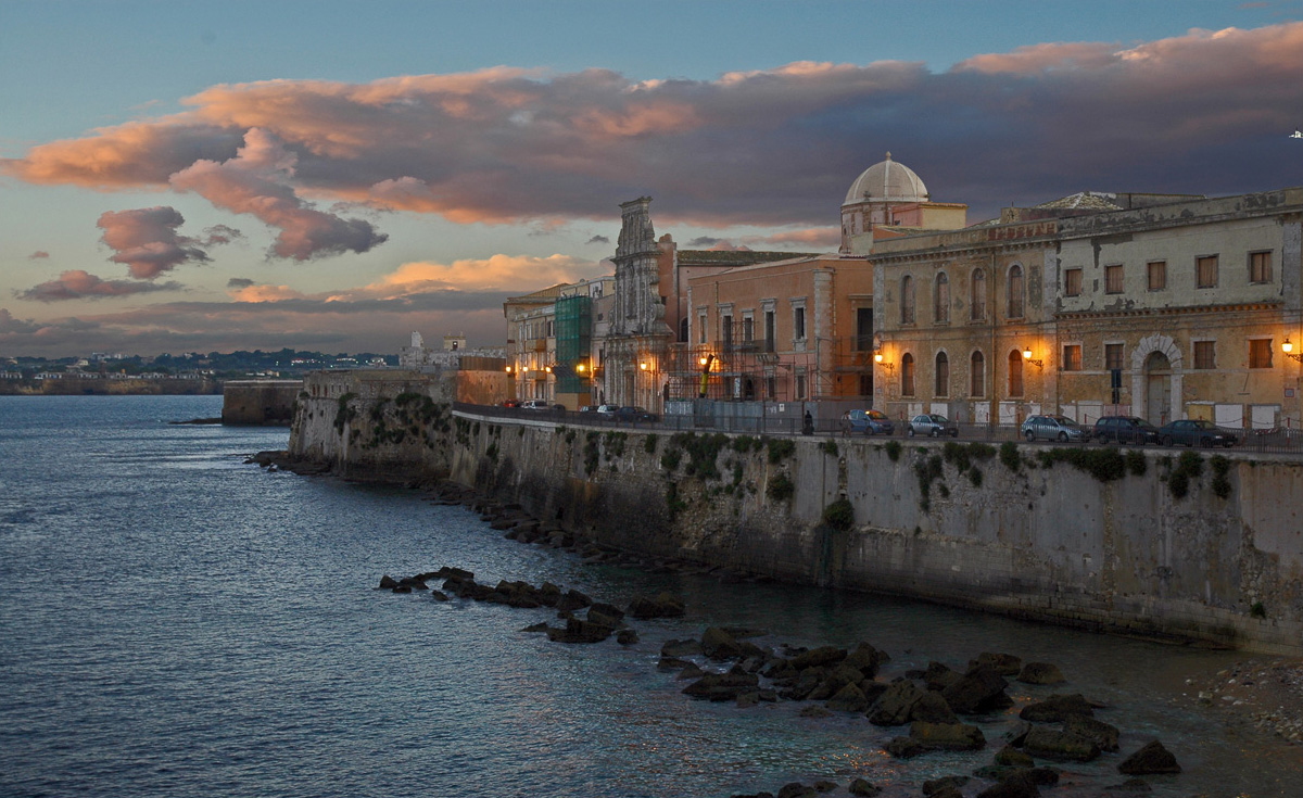 Вечер в Сиракузах