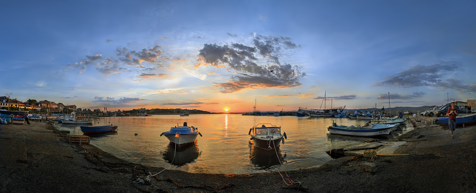 Im Himmel herrscht Sonnenuntergang