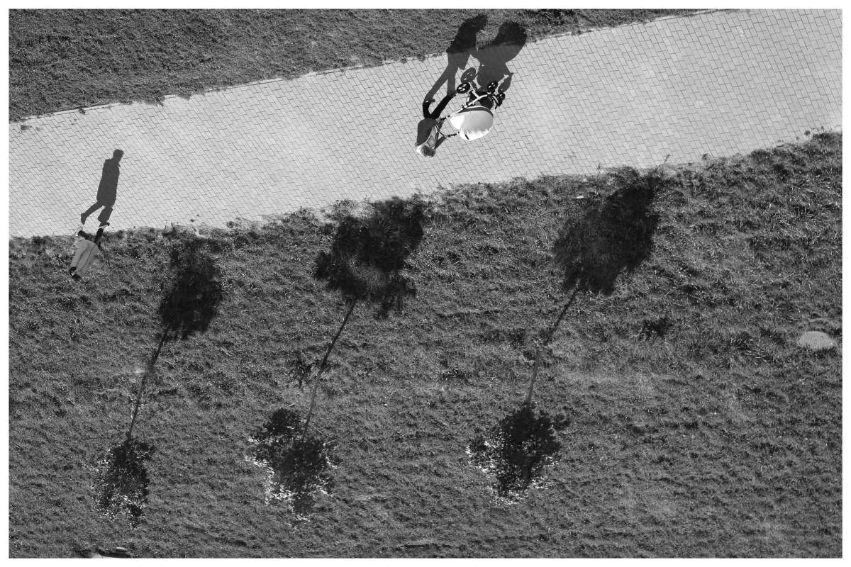 Тени как люди и люди как тени