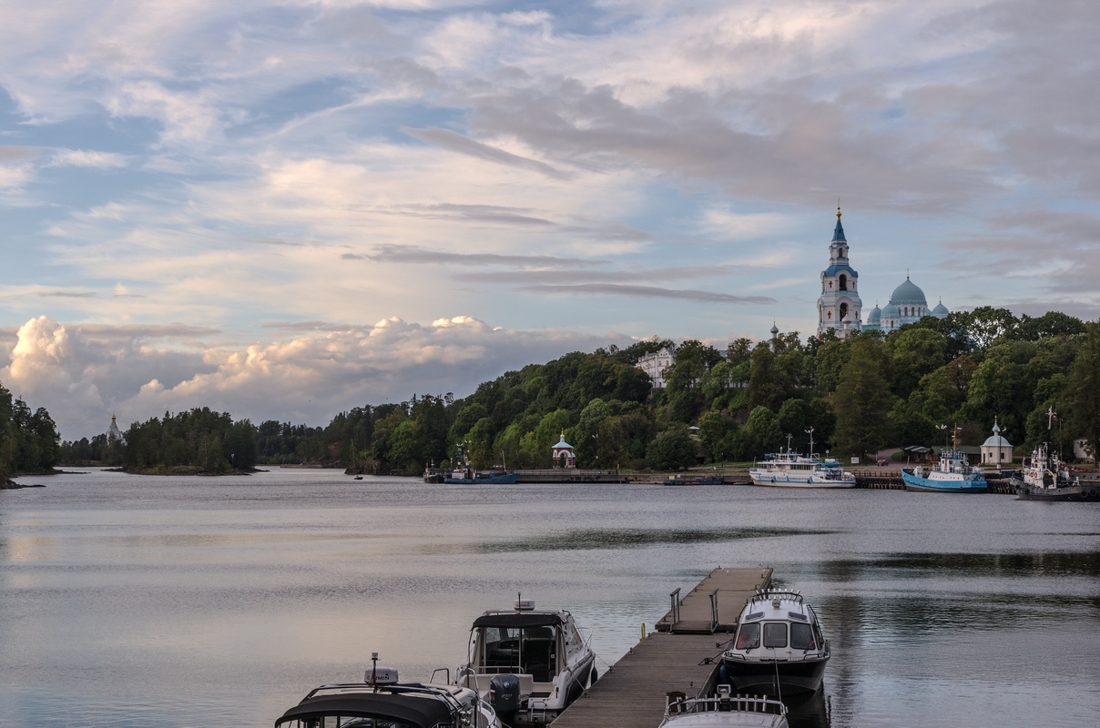 Вечер. Гроза уходит...