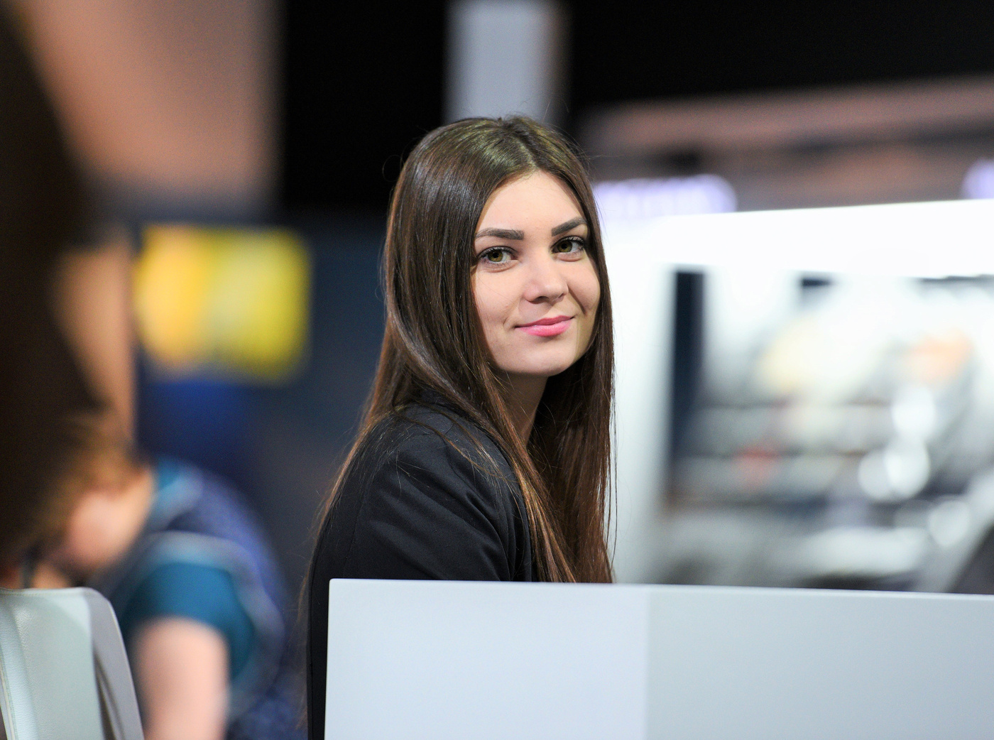 Незнакомка с приятной улыбкой ...