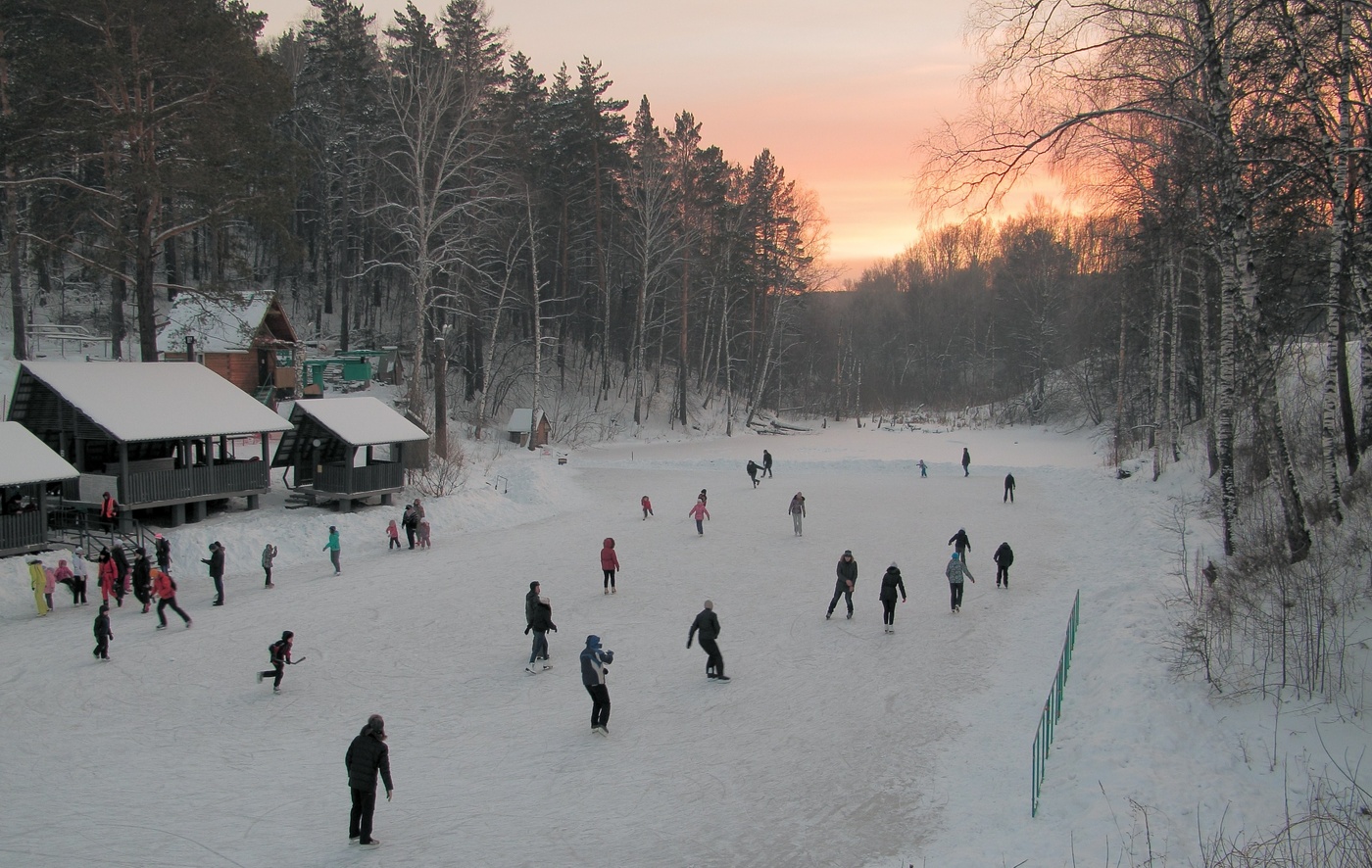 Вечером на катке