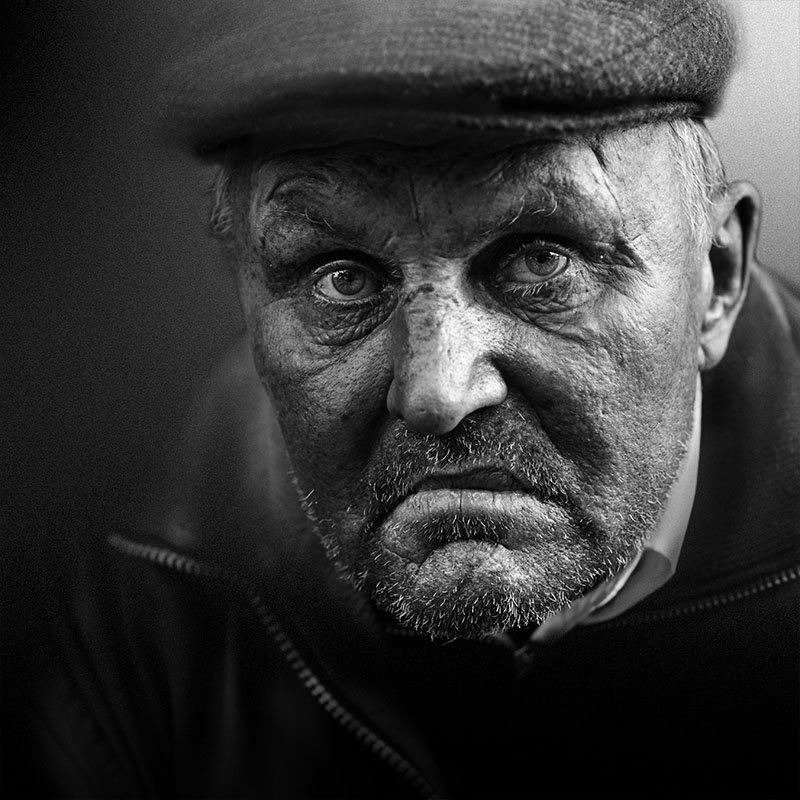 - не люблю я этих белых воротничков..