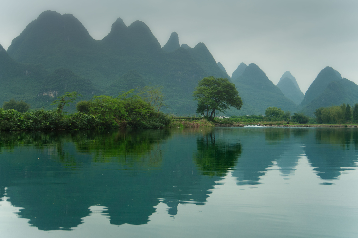 На берегах реки Ли