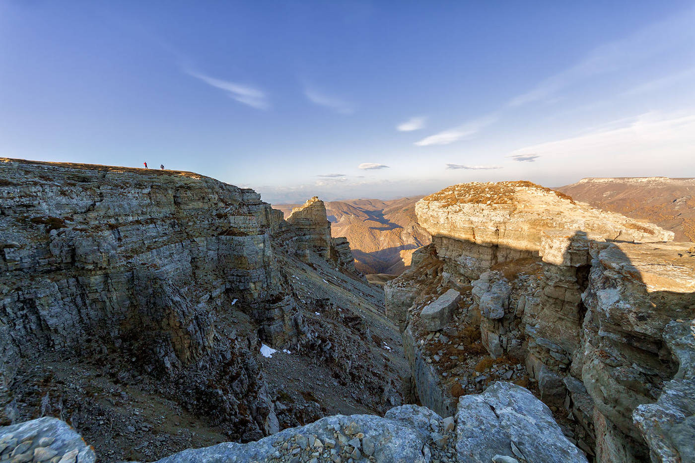 О чём молчат камни?....