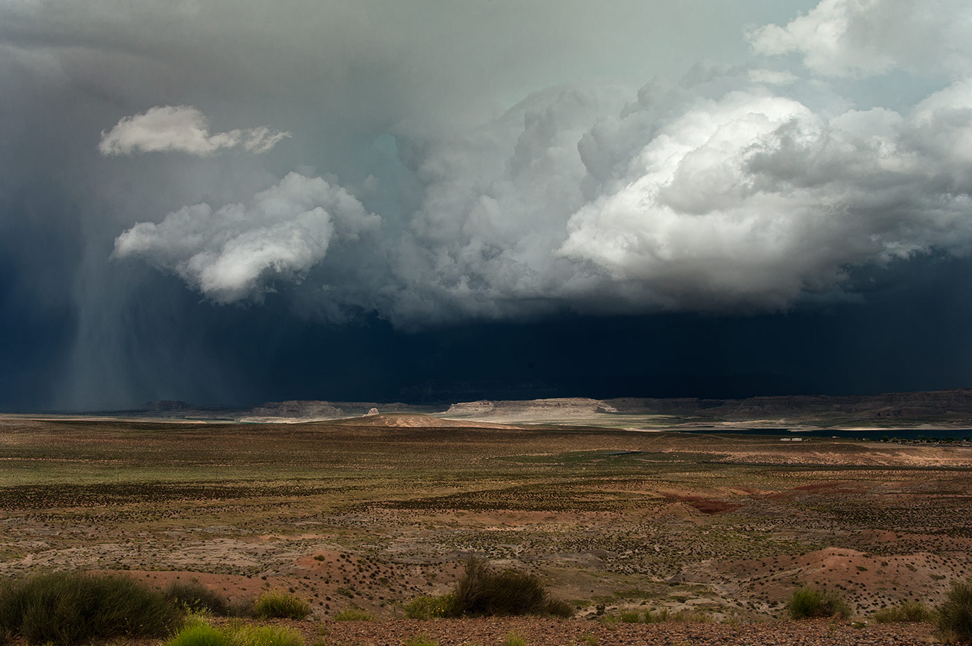 У озера Пауэлл