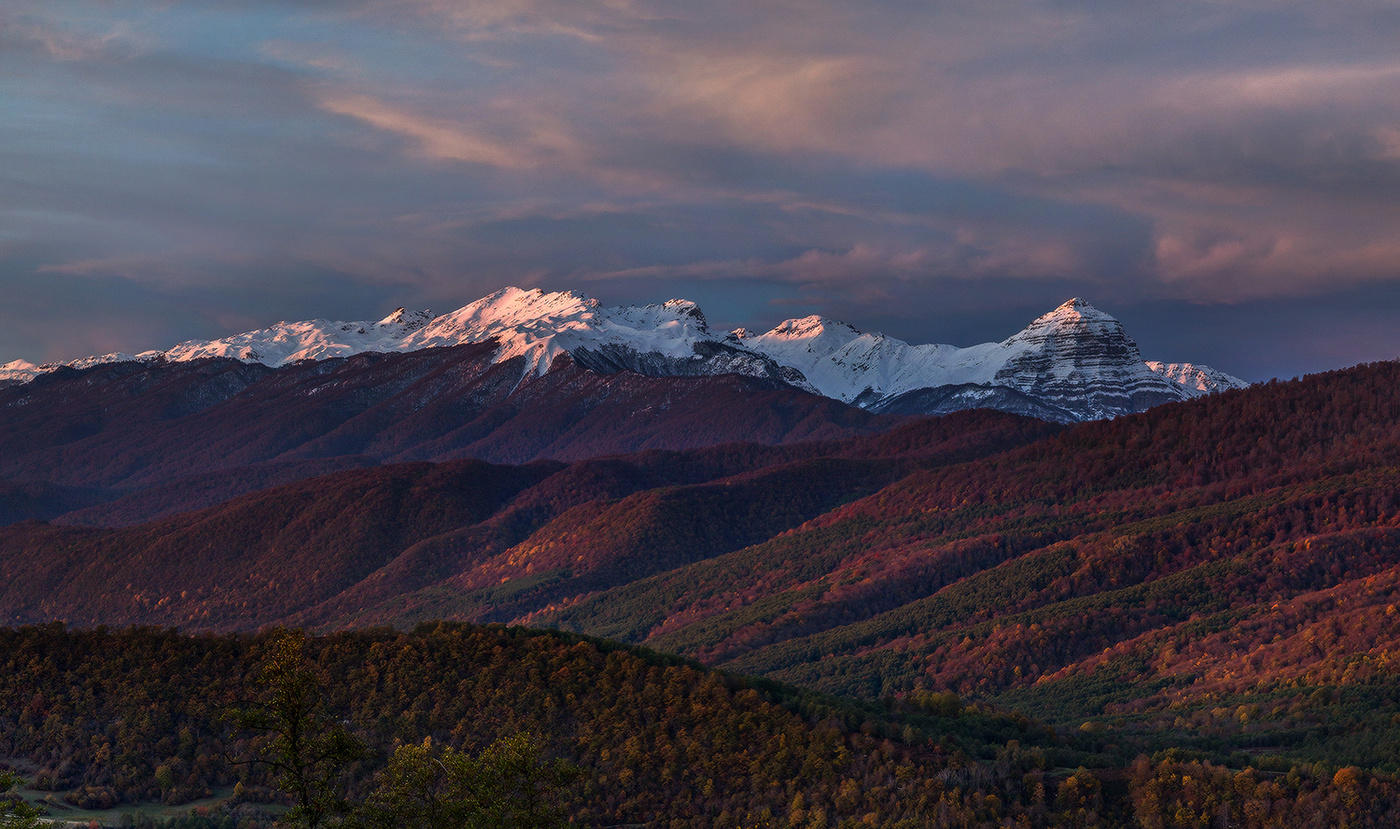 Бзыбский хребет, гора Ахибаху.