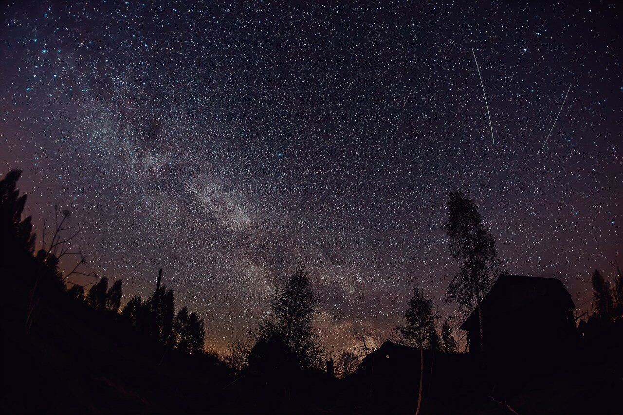 Кто-то пролил молоко