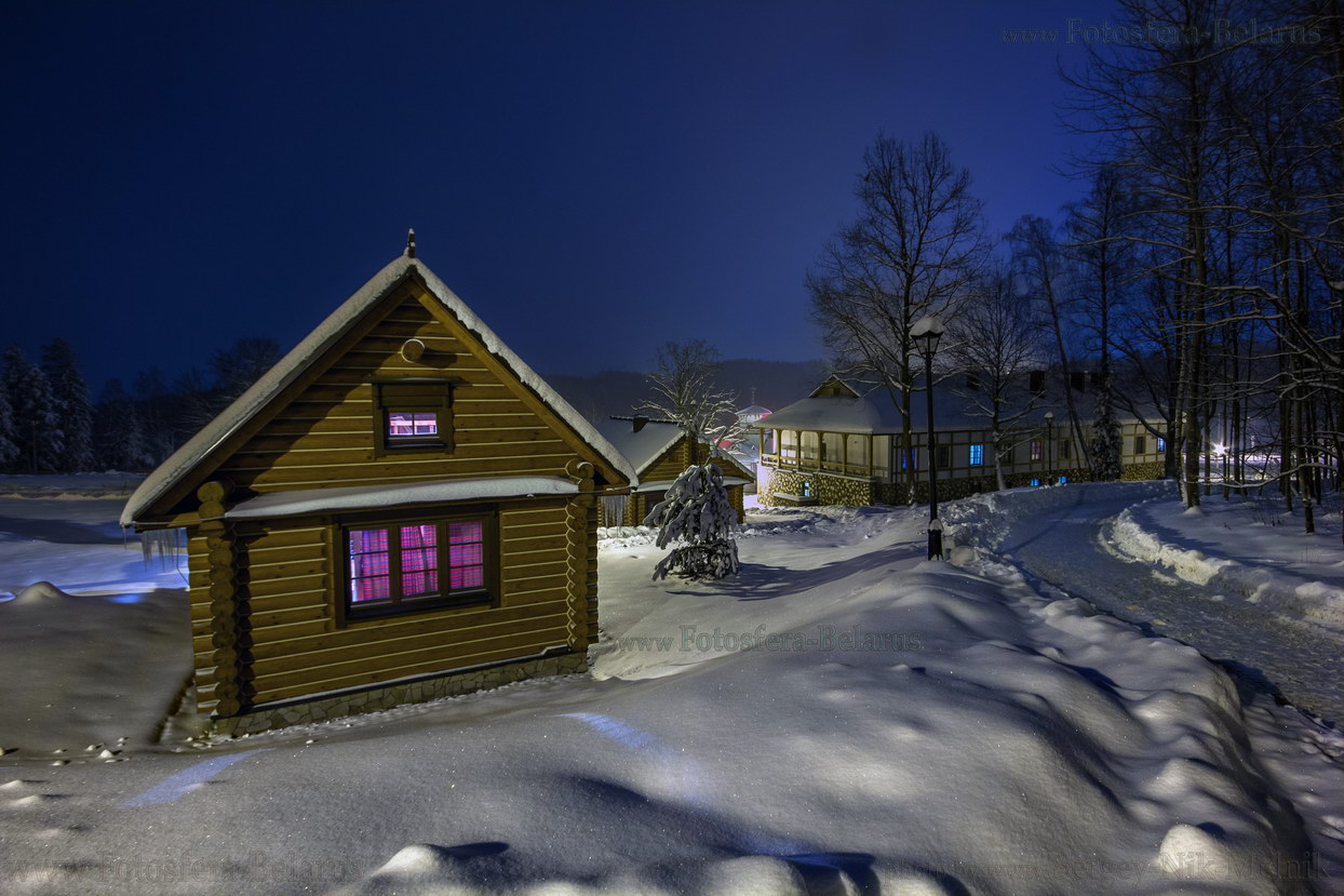 Избушка... на курьих ножках :)