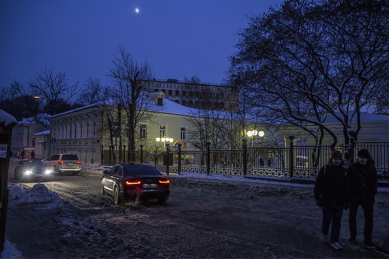 Узкая улочка...