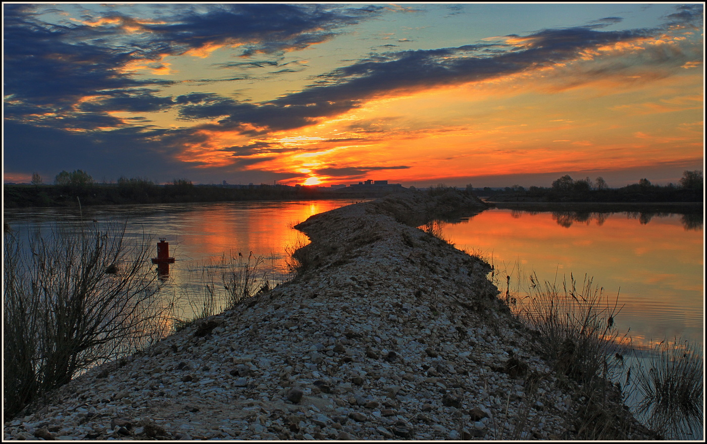 утро рисовало новый день