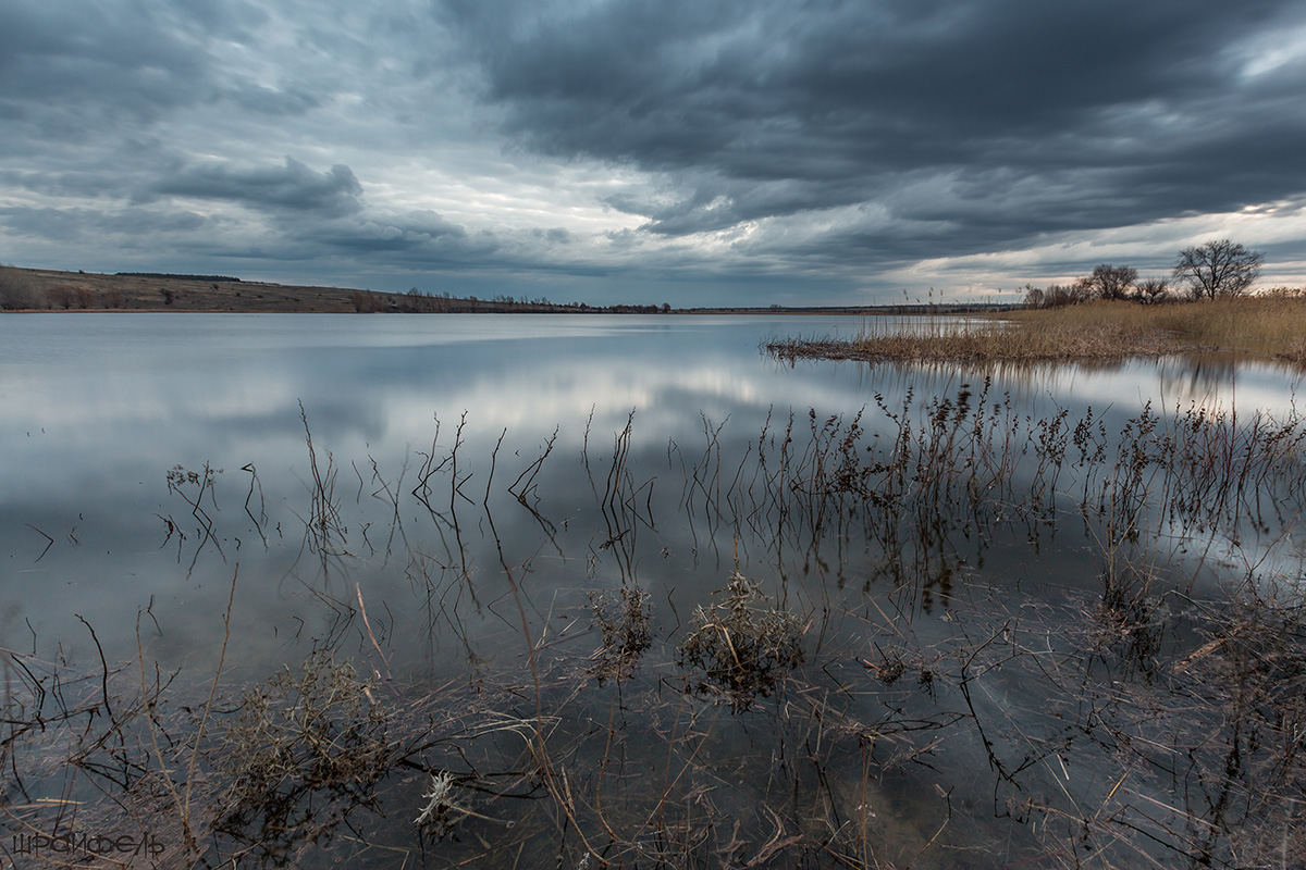 Февраль - мрачный и теплый