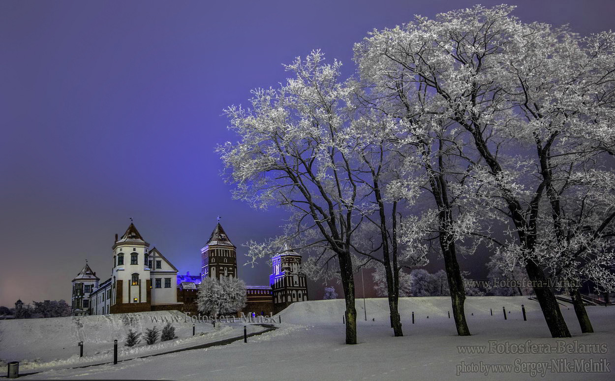 Ночной зимний этюд в Мире