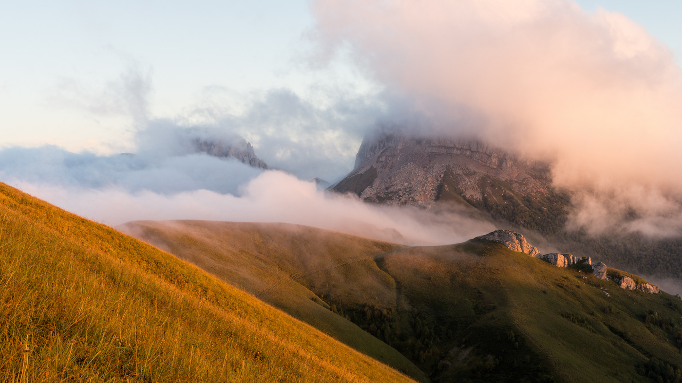Вечерняя феерия в горах