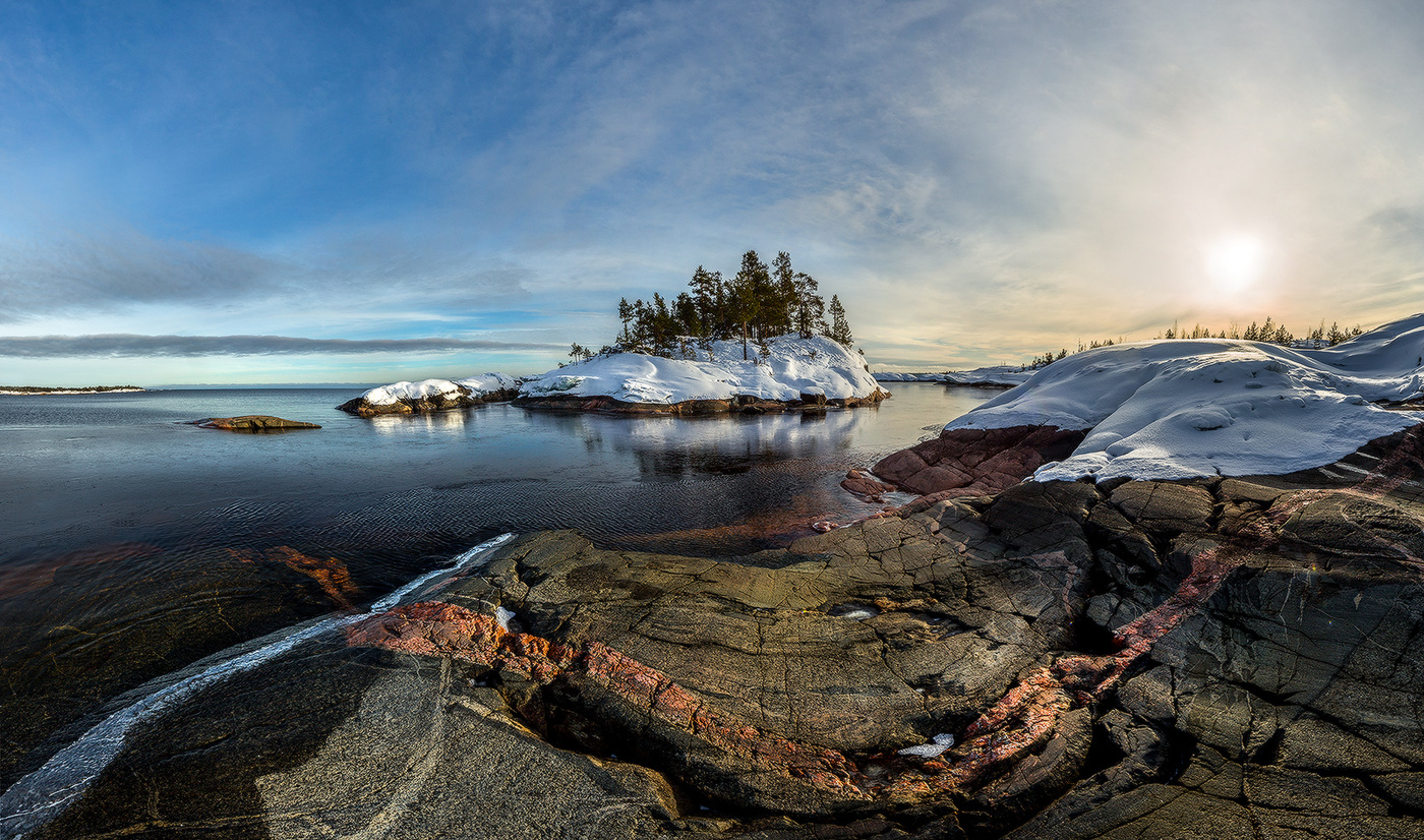 Гранитный берег.
