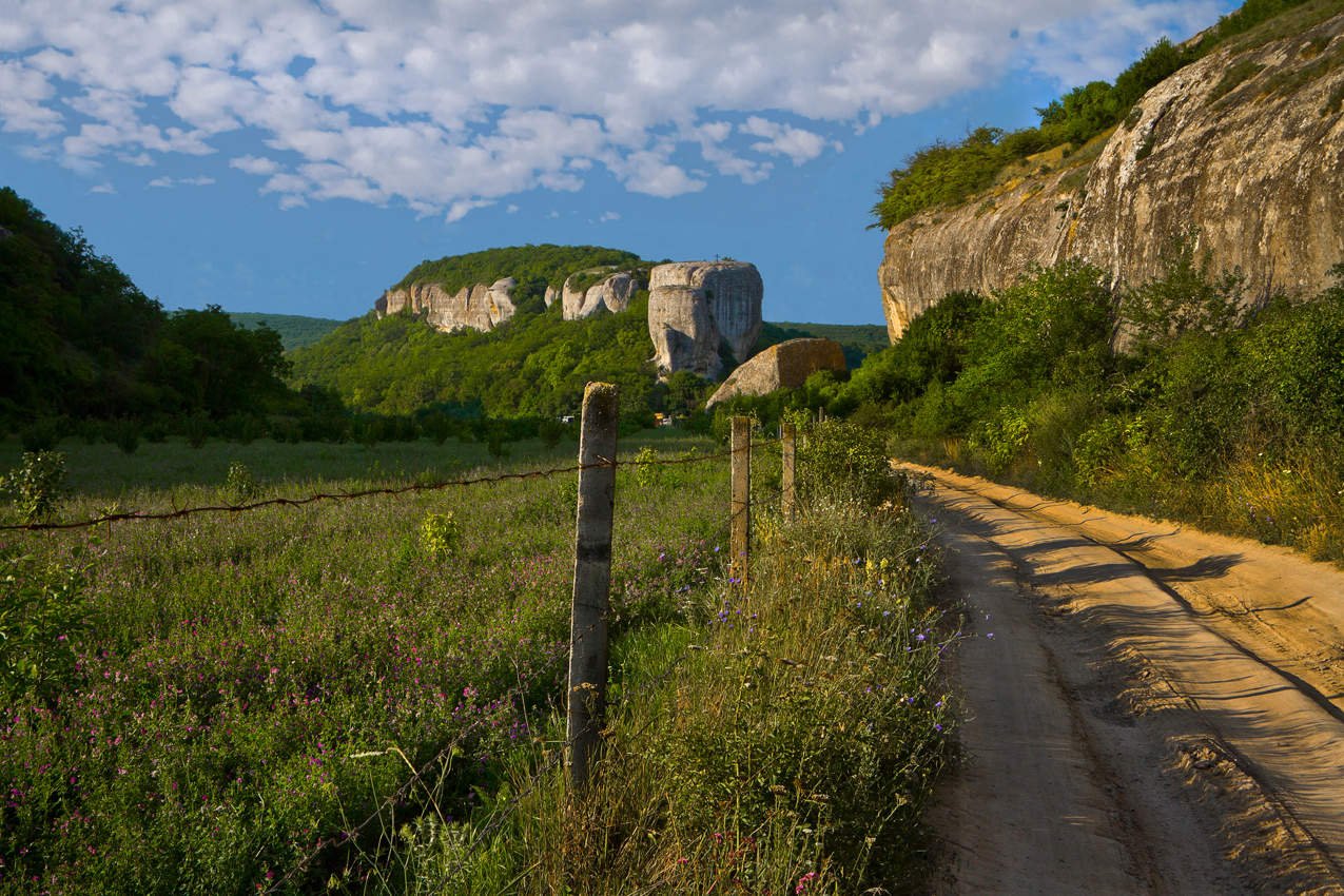Дорога на Зски-Кермен.