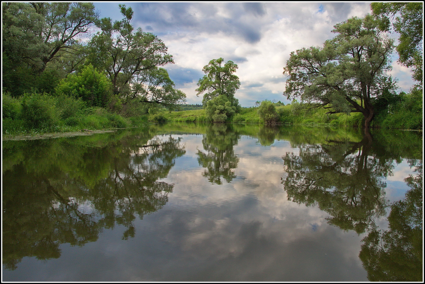 берега реки Нара