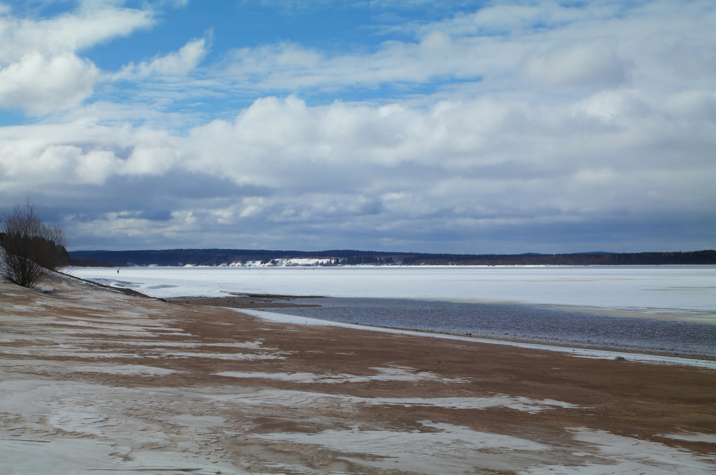 Март с февралём местами поменялись.