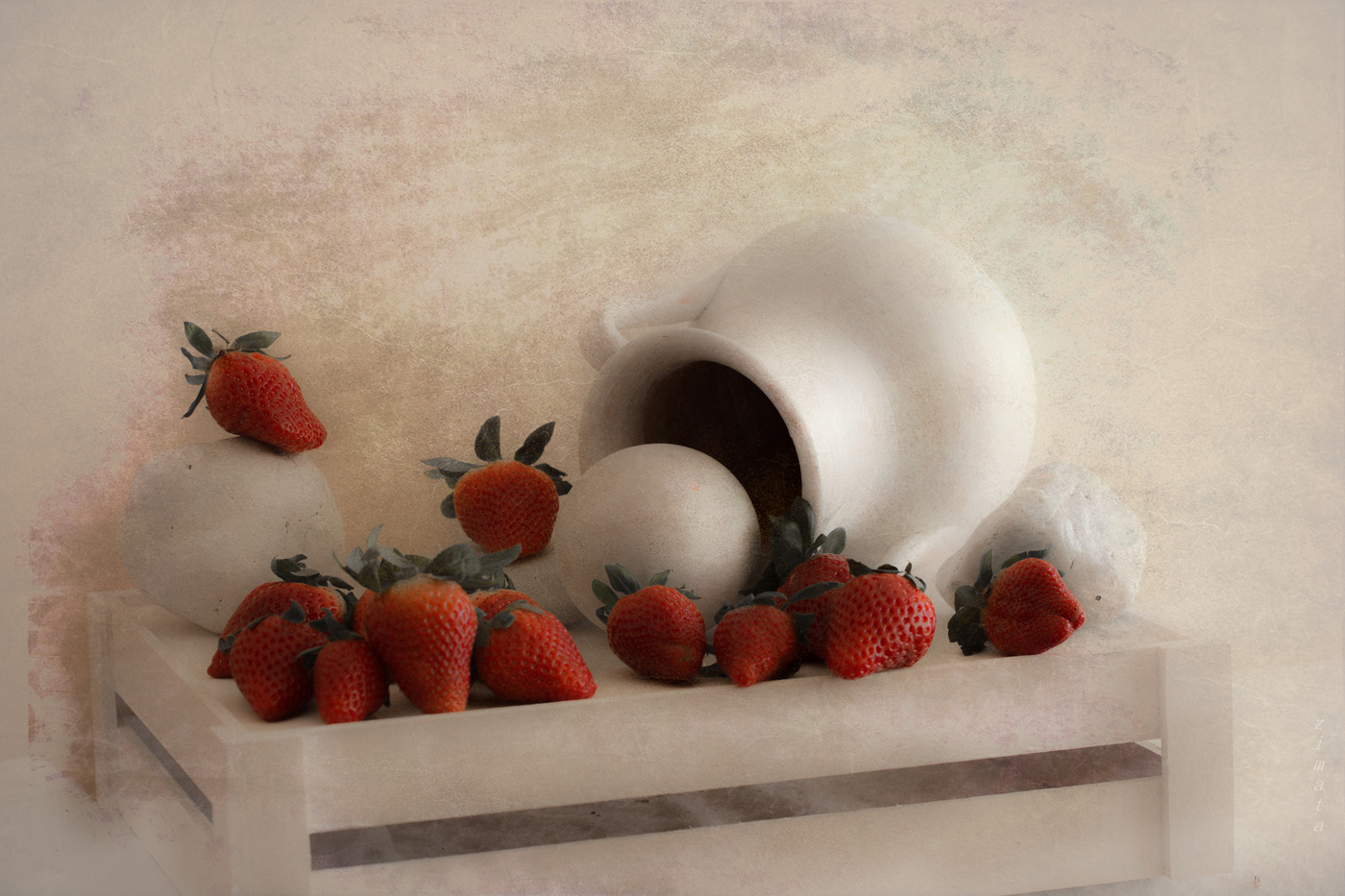 красное на белом