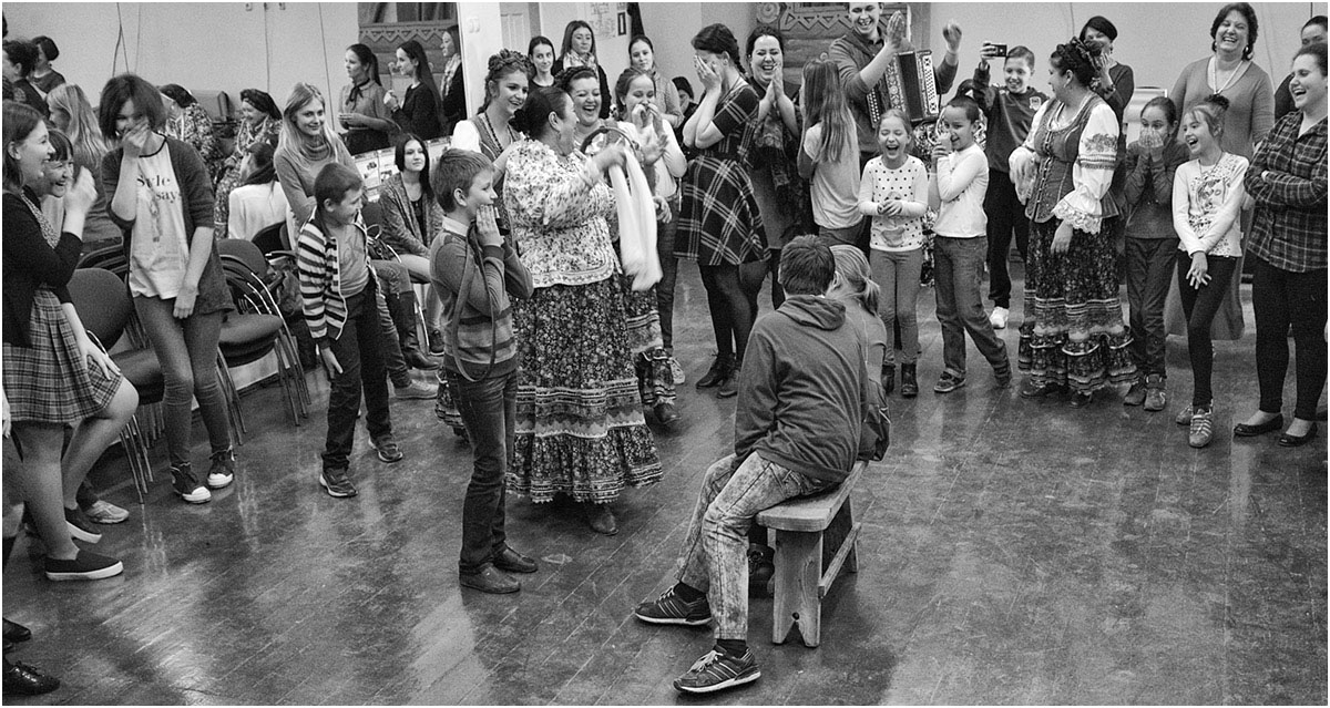 Поцелуй во время игры...