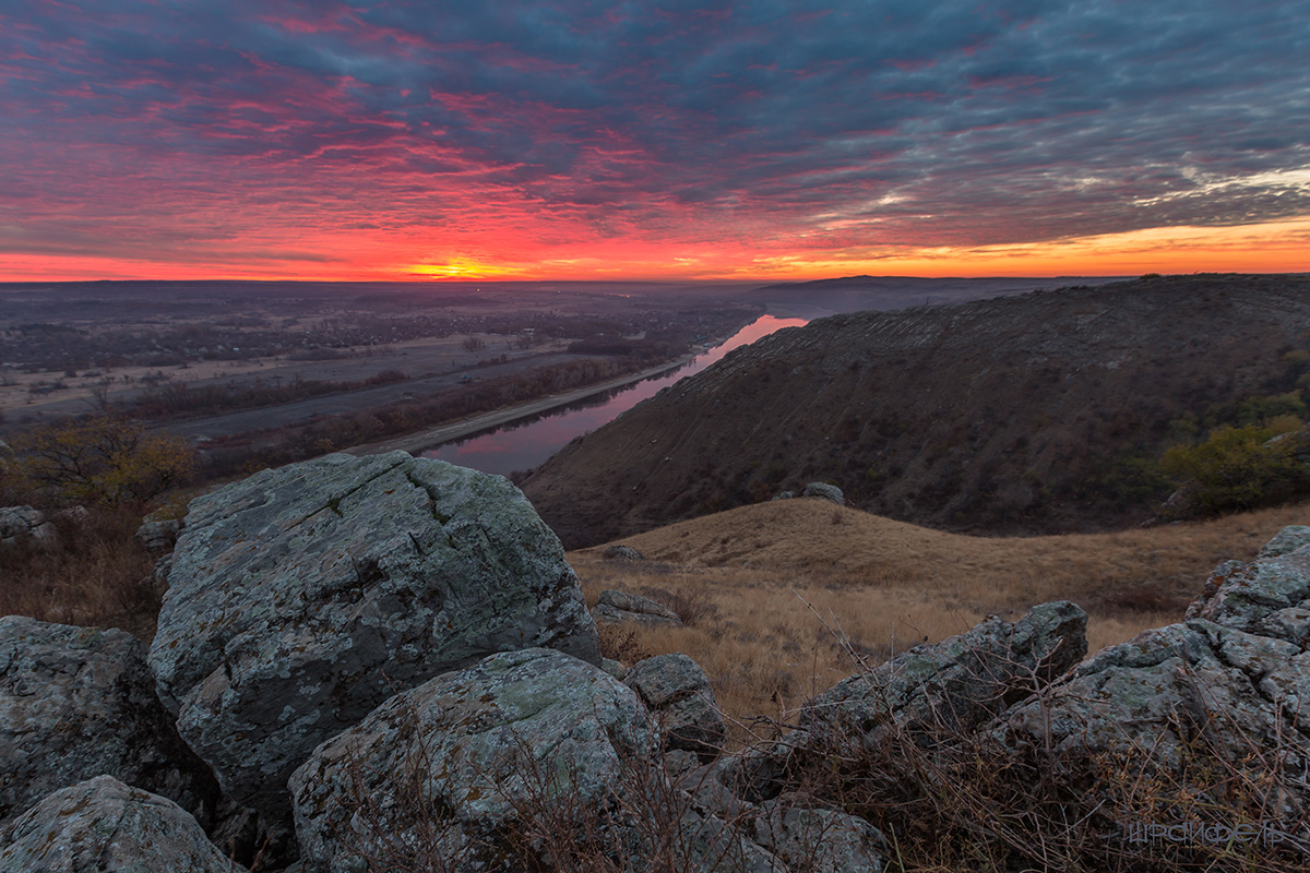 Рассвет на Двух Сестрах