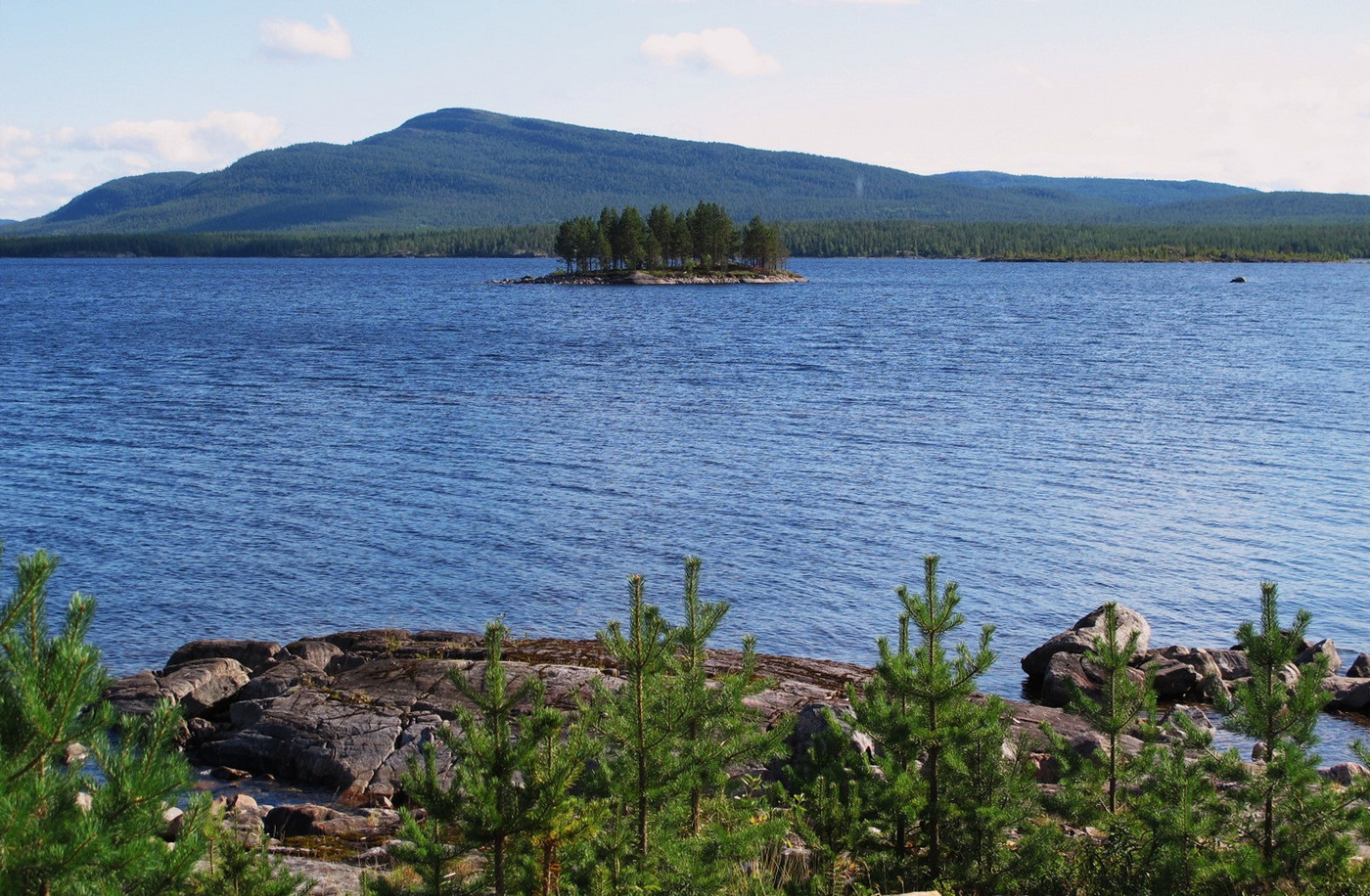 Мурманское заполярье озеро Ковдозеро