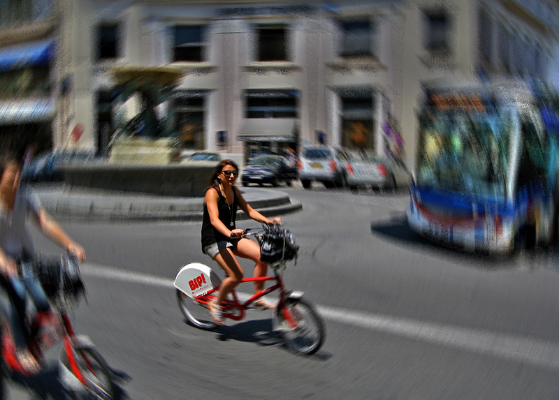 "Жанни Лонго"