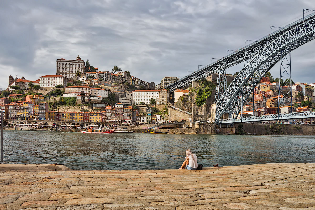 На берегу реки Дору