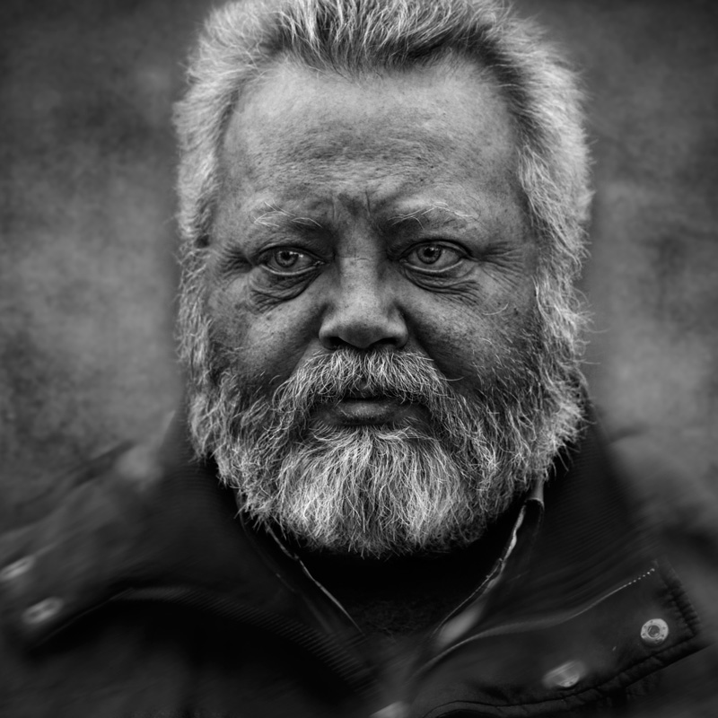 - пятьдесят на пятьдесят - не в мою пользу