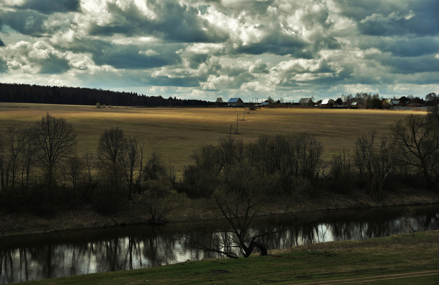 "Облака, как странники в плащах"