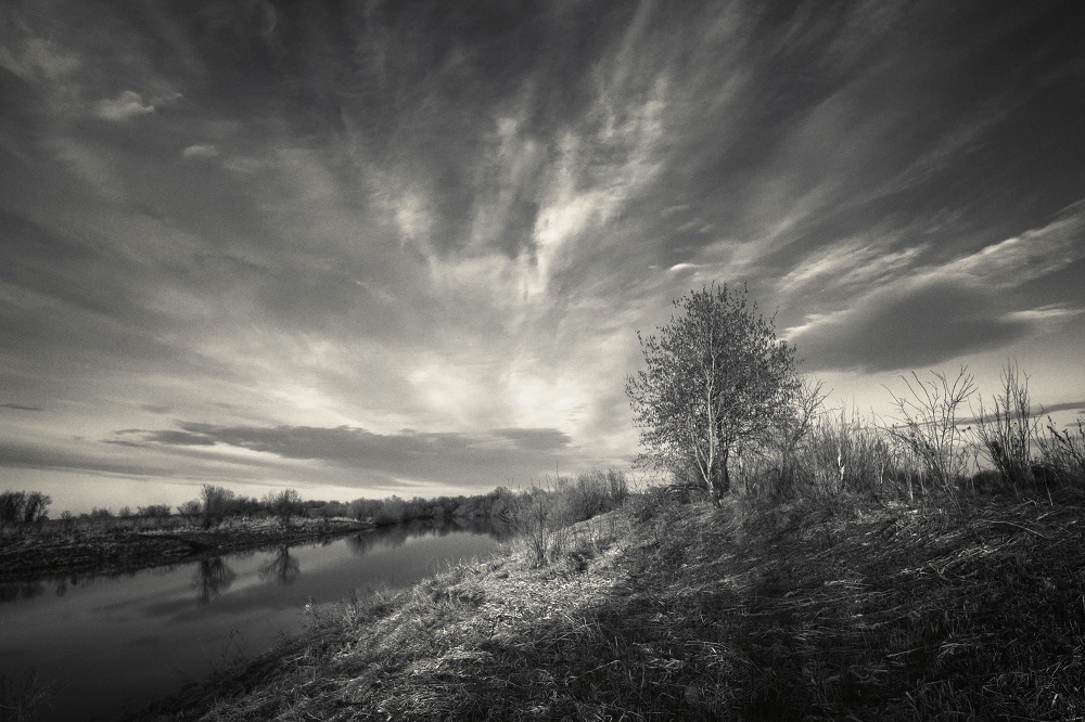 Я смотрю на небо.