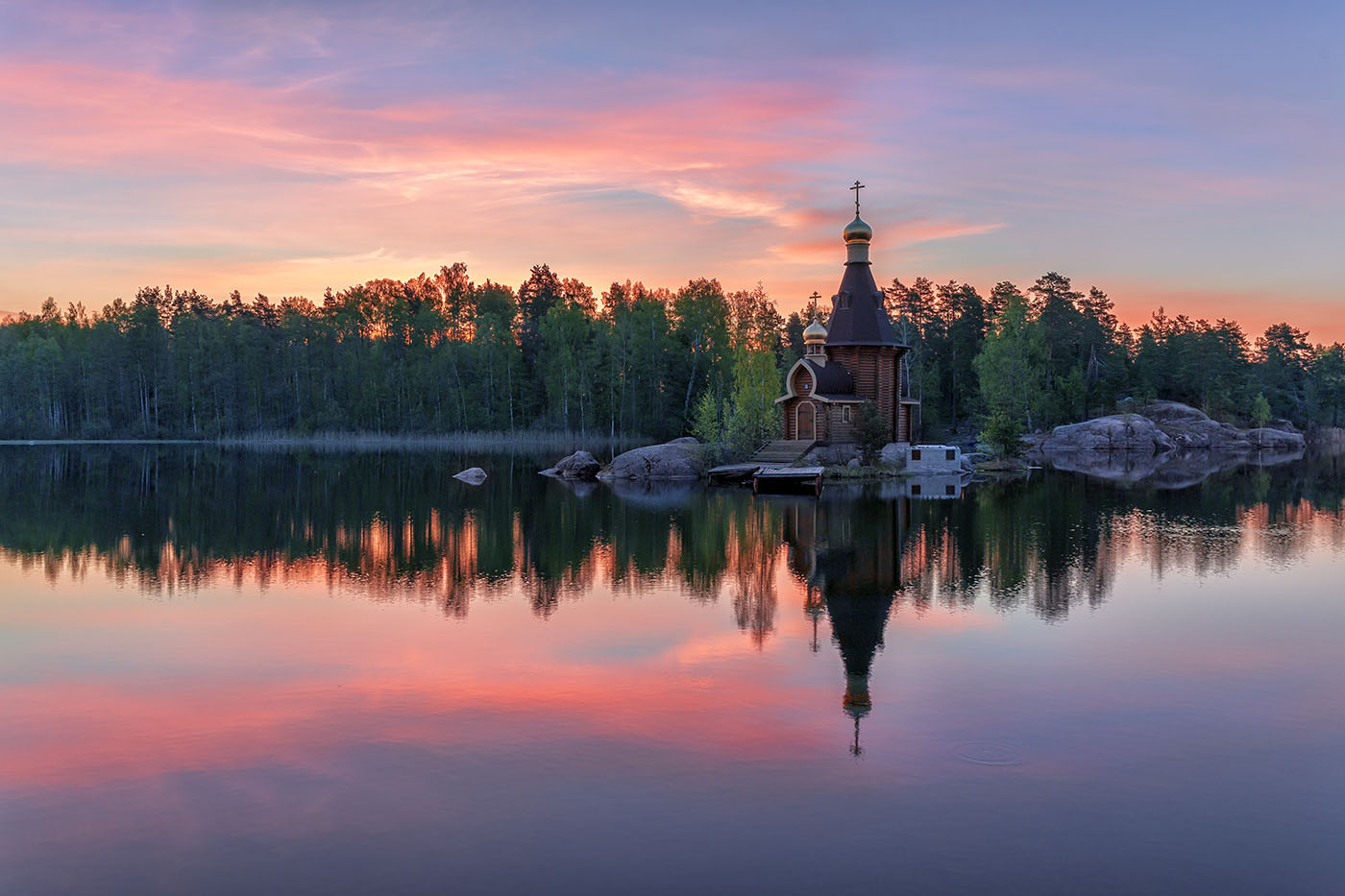 Восход на озере...