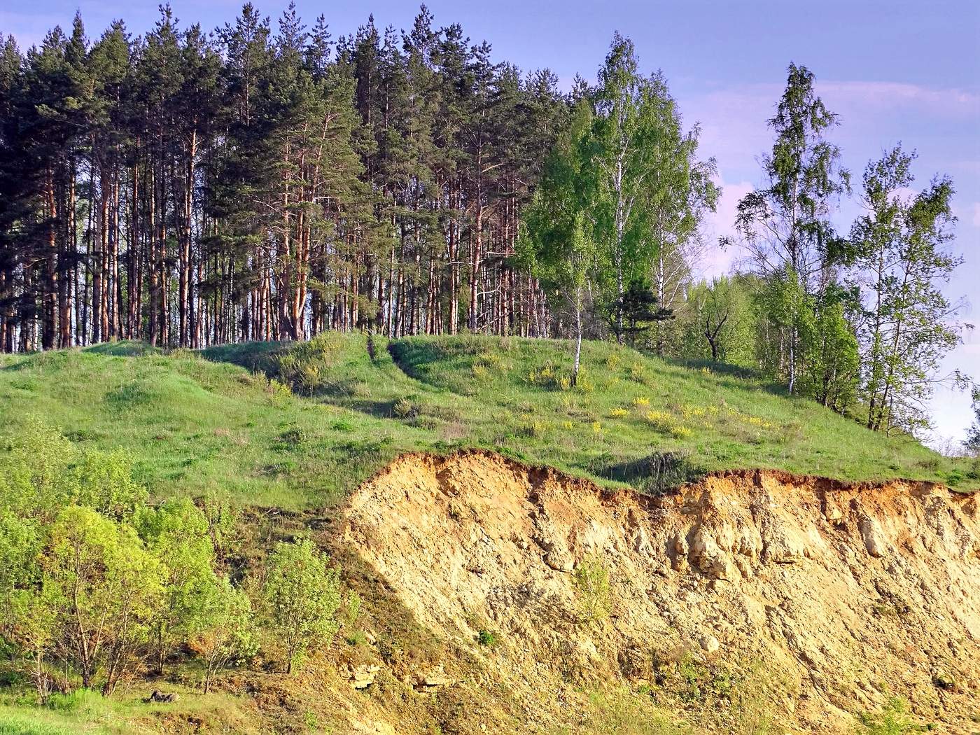 Над обрывом