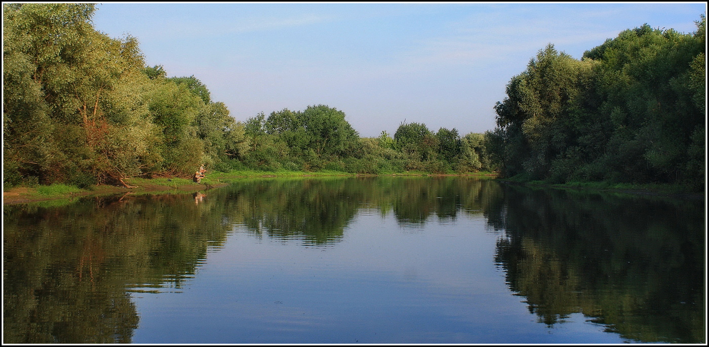 тихий вечер у реки