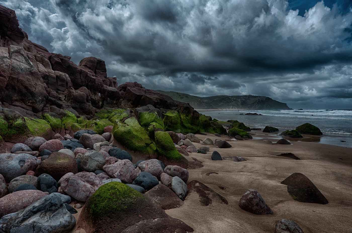 Мистические камни