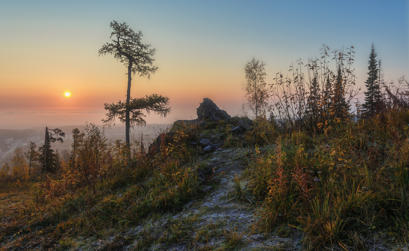 Туманный восход