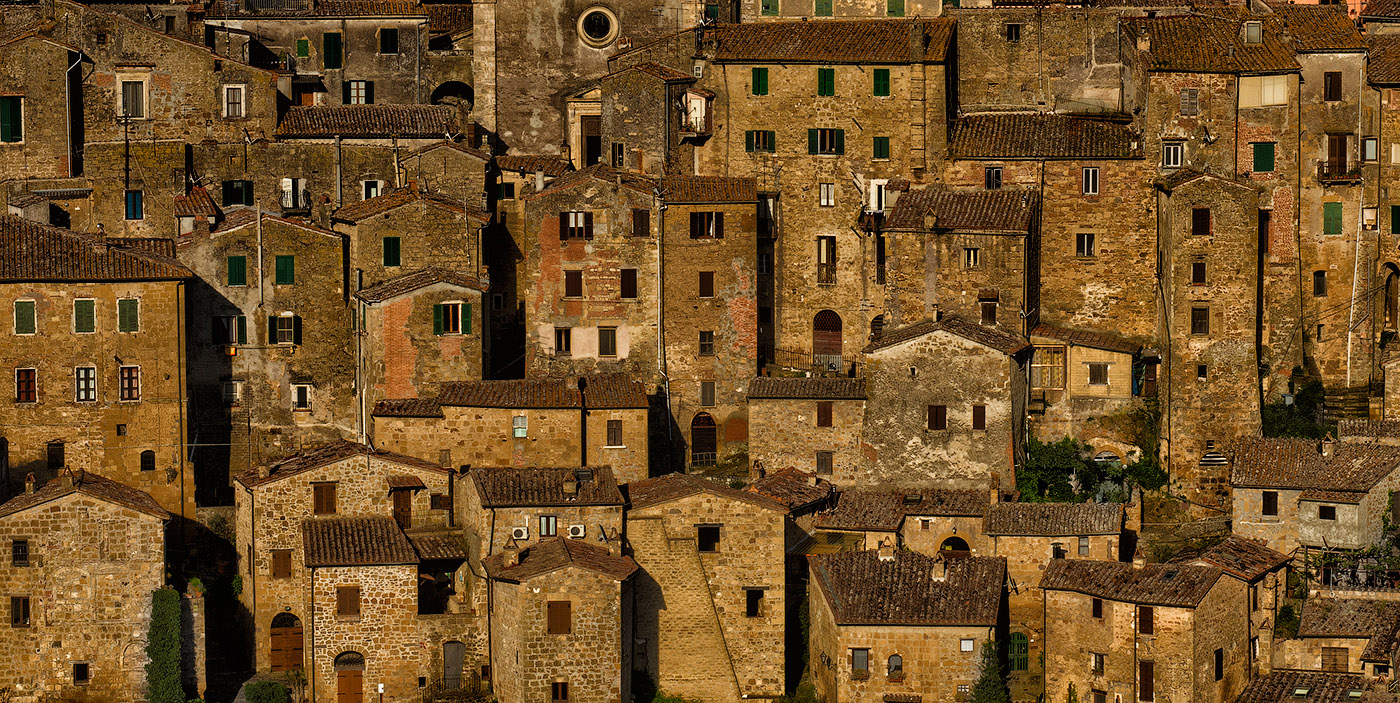 Старые стены