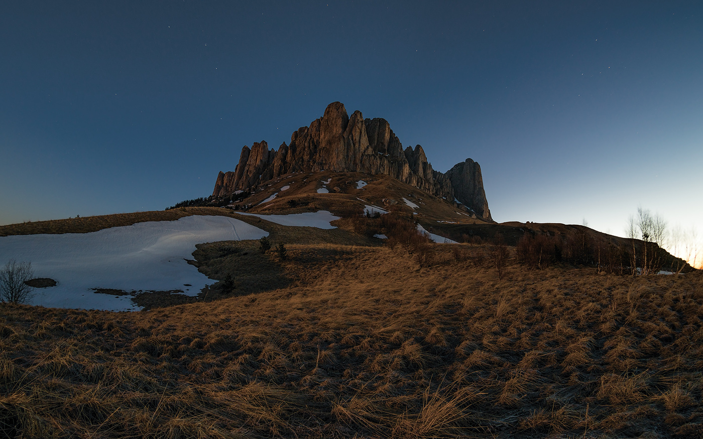 В час когда гаснут звёзды