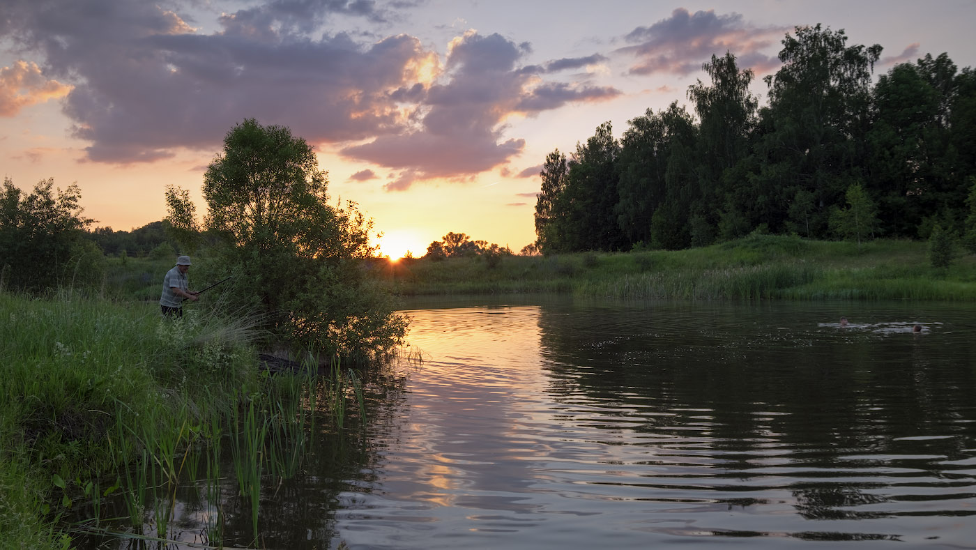 "Эх,пацаны не дали карасиков половить"