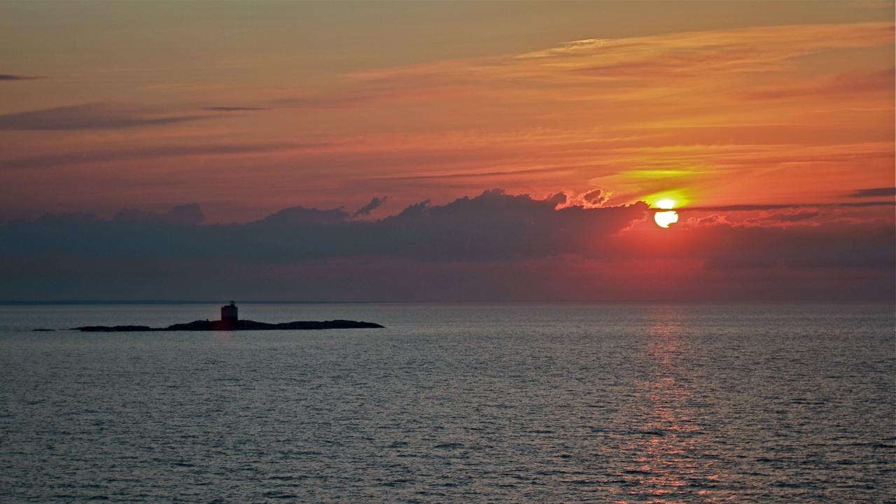 Островок-маячок