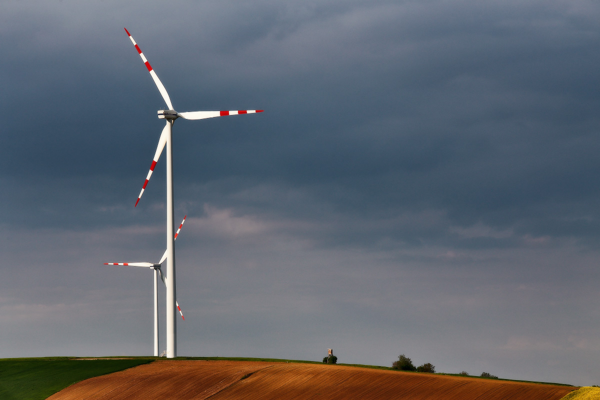 Про ветряки и охотничий домик