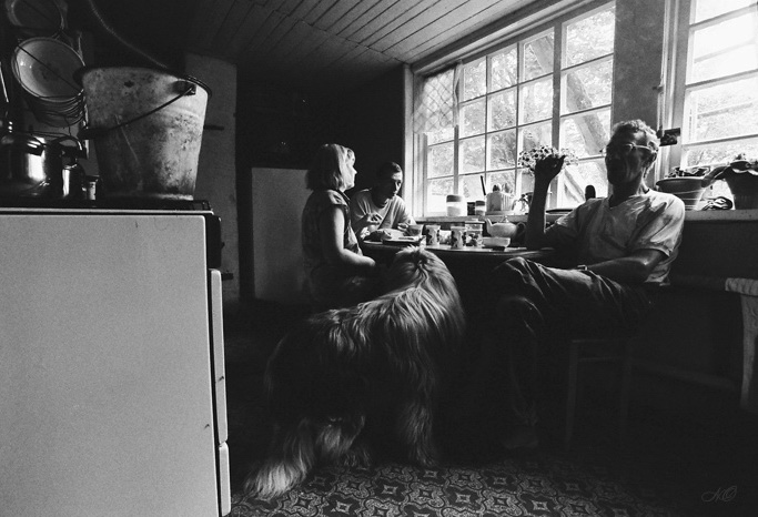 (само)бытность