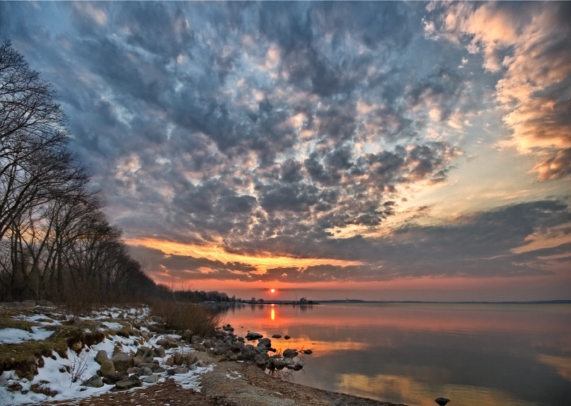Мартовским вечером...