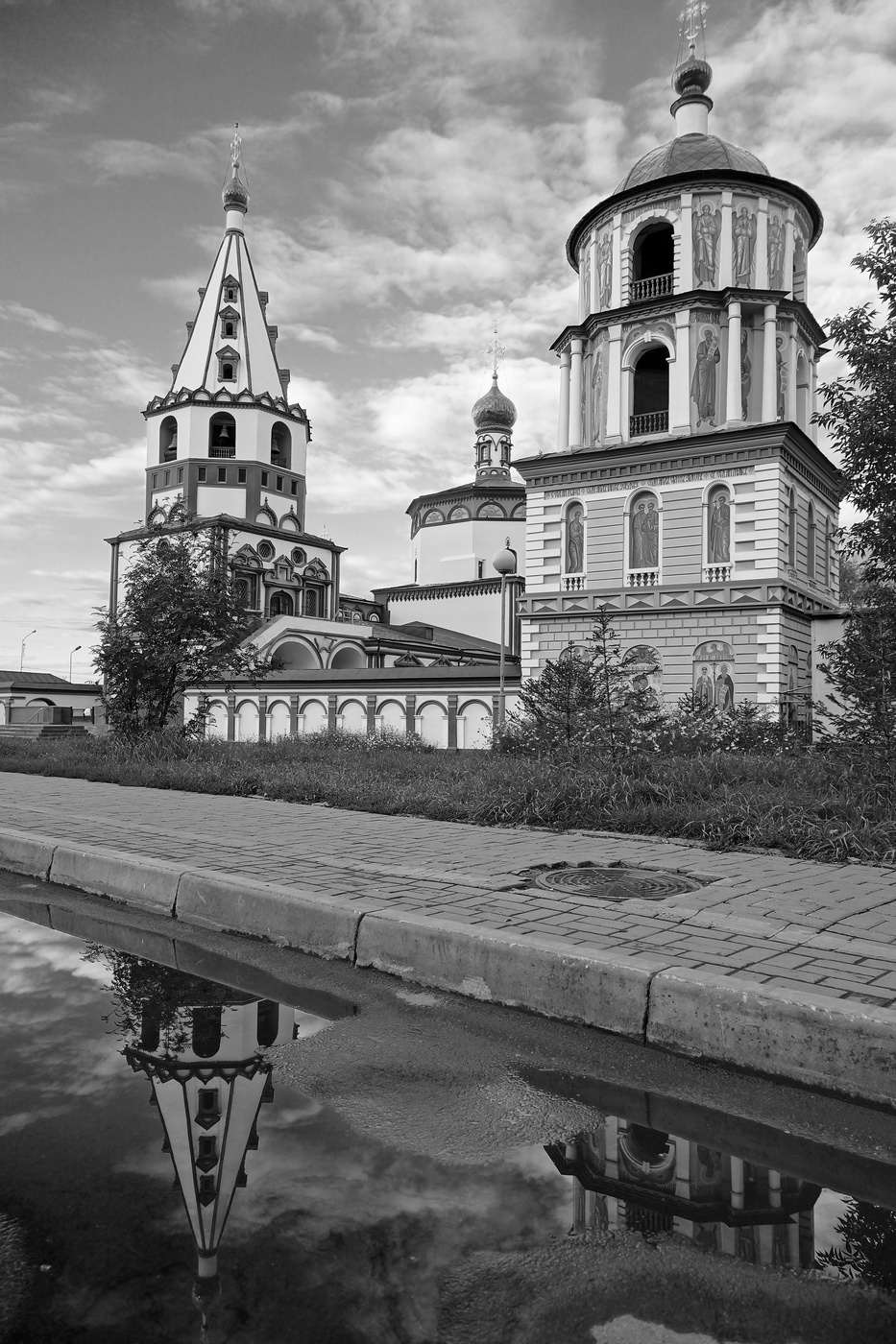 Черно-белое кино