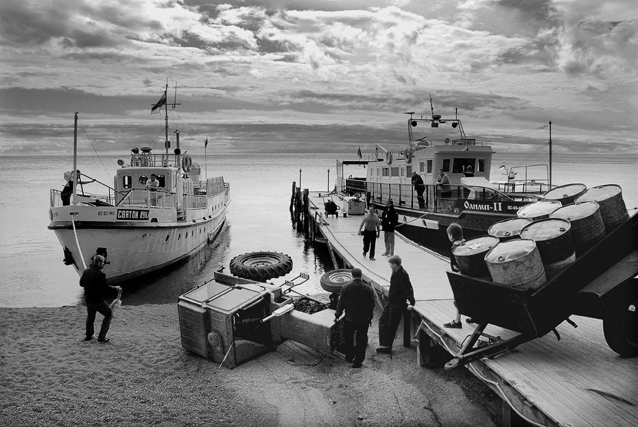 Черно-белое кино